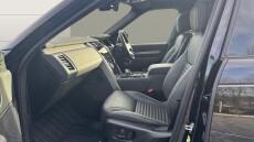 Land Rover Discovery 3.0 D300 Dynamic HSE 5dr Auto Diesel Station Wagon